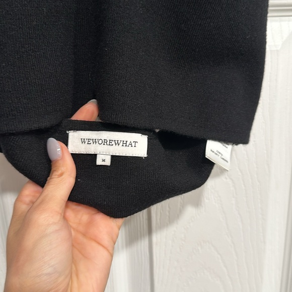 We wore what halter tank top - Picture 3 of 5